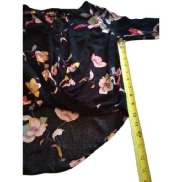 A.N.A Women's Size Small Black Floral Blouse - Picture 4 of 7